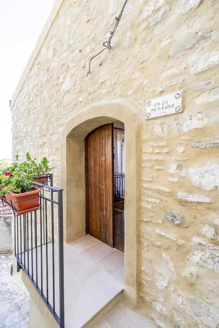 Casa Castello Hotel ร็อคคา อิเปริอาเล ภายนอก รูปภาพ